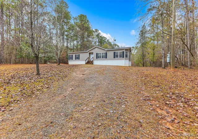 4th image of 1241 Wind Creek Farm Rd, Alexander City, AL 35010 | MLS# 582022