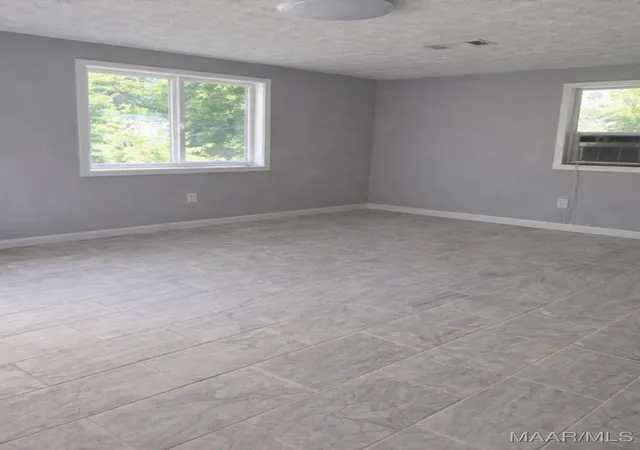 3rd image of 331 W Delano Ave, Montgomery, AL 36105 | MLS# 582452
