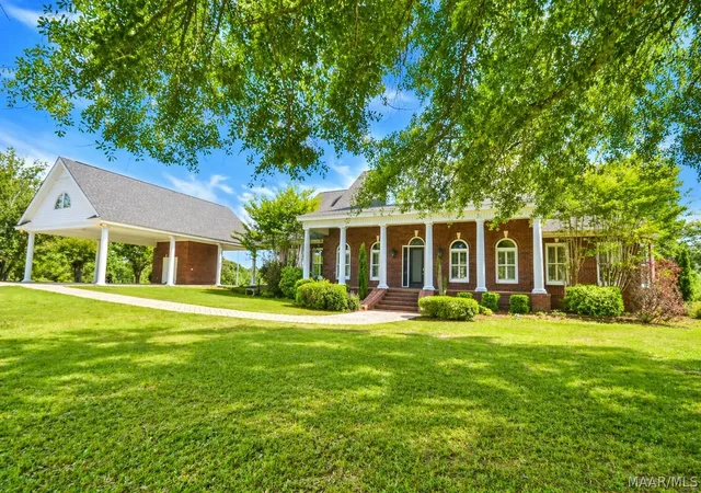 Homes for sale in Wetumpka, AL | 7461 Georgia Rd, Wetumpka, AL 36092 | MLS# 582361
