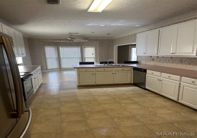 Homes for sale in Montgomery, AL | 7249 Waters Edge St, Montgomery, AL 36117 | MLS# 582540