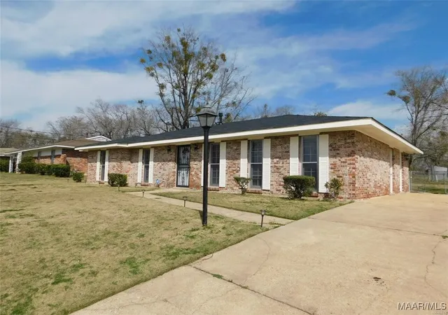 Homes for sale in Montgomery, AL | 4443 S Slauson Cir, Montgomery, AL 36106 | MLS# 582551