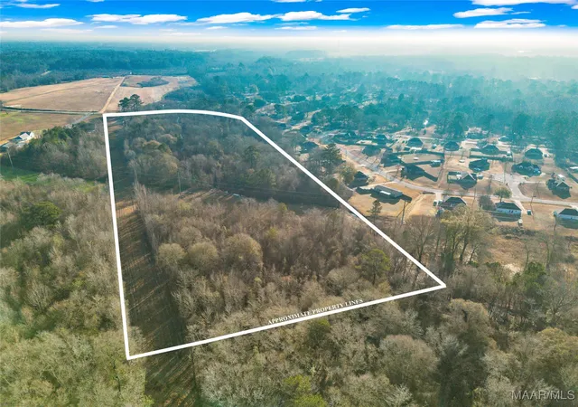 8th image of 849 Baltzer Rd, Wetumpka, AL 36092 | MLS# 582611