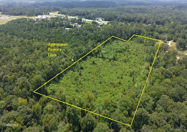 2nd image of 275 Moore St, Thomasville, AL 36784 | MLS# 582504