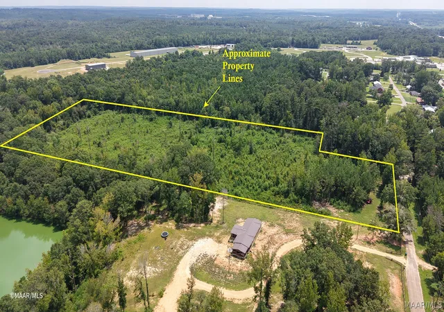 3rd image of 275 Moore St, Thomasville, AL 36784 | MLS# 582504