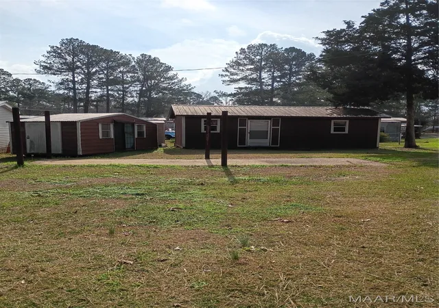 Photo 3 of Manufactured home for sale at 1428 & 1432 Quail Tr, Montgomery, AL 36108 | MLS# 582655 | Listing updated on 2026-08-28