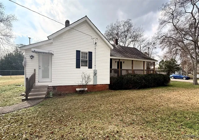 2nd image of 204 Ashurst Ave, Tallassee, AL 36078 | MLS# 582621