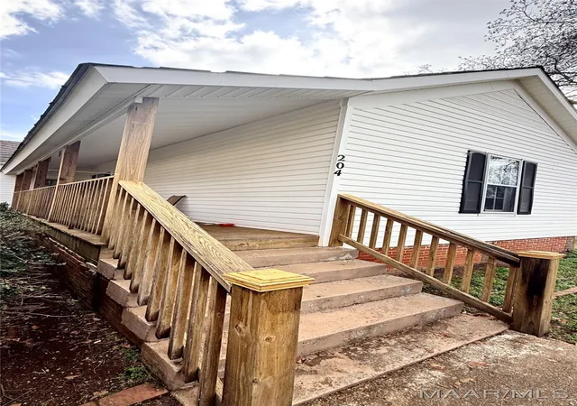 3rd image of 204 Ashurst Ave, Tallassee, AL 36078 | MLS# 582621