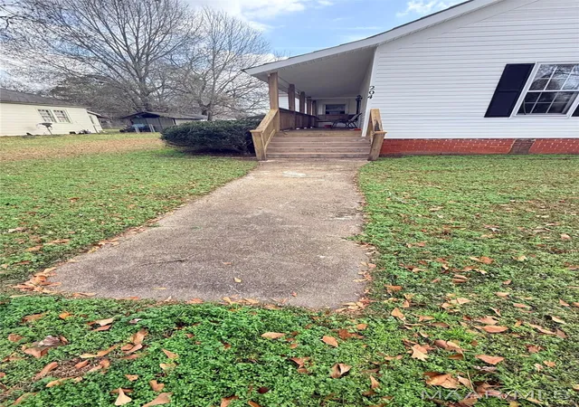4th image of 204 Ashurst Ave, Tallassee, AL 36078 | MLS# 582621