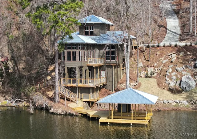 1st image of 180 Grays Ferry Rd, Titus, AL 36080 | MLS# 582681