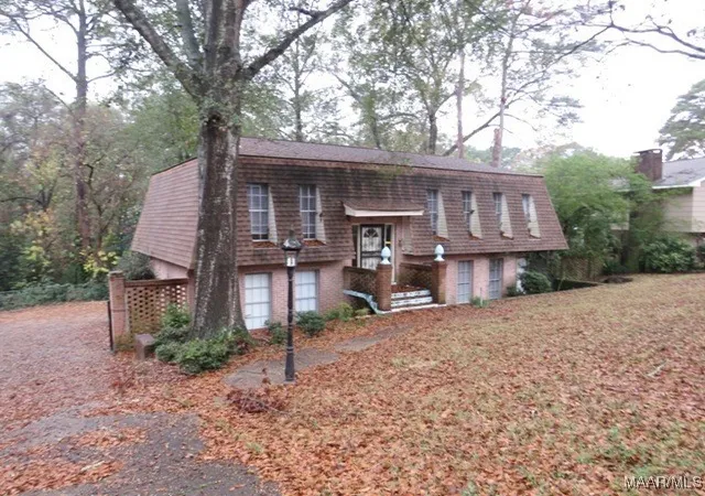 Photo 2 of Single family home for sale at 354 Holly Ridge Dr, Montgomery, AL 36109 | MLS# 582893 | Listing updated on 2026-07-15