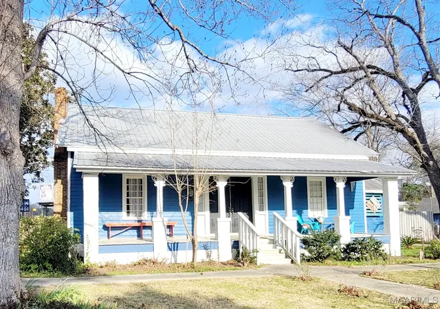 Homes for sale in Autaugaville, AL | 101 S Autauga St, Autaugaville, AL 36003 | MLS# 583276