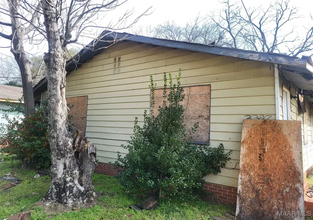 3rd image of 3327 Suwanee Dr, Montgomery, AL 36108 | MLS# 583393