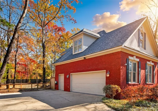 Photo 3 of Single family home for sale at 8411 Timber Crk Dr, Pike Road, AL 36064 | MLS# 583589 | Listing updated on 2026-07-30