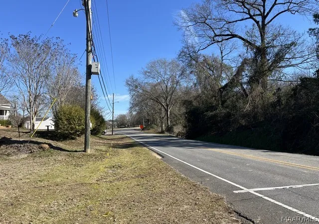 36th image of 1 Company St, Wetumpka, AL 36092 | MLS# 583819