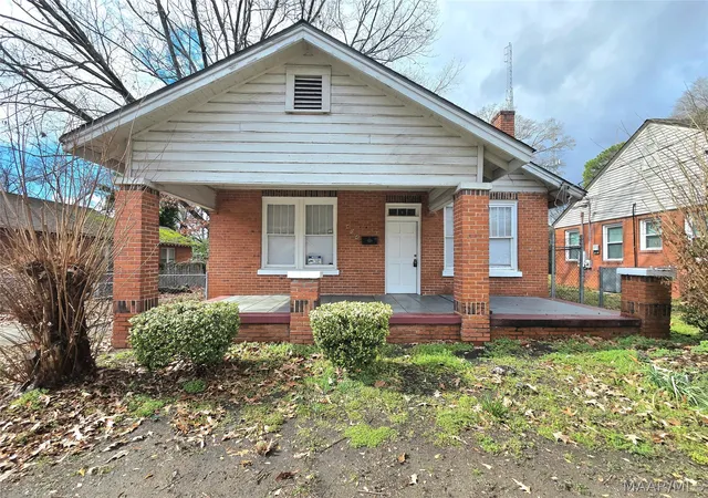 Homes for sale in Montgomery, AL | 404 Capitol Pkwy, Montgomery, AL 36107 | MLS# 583898