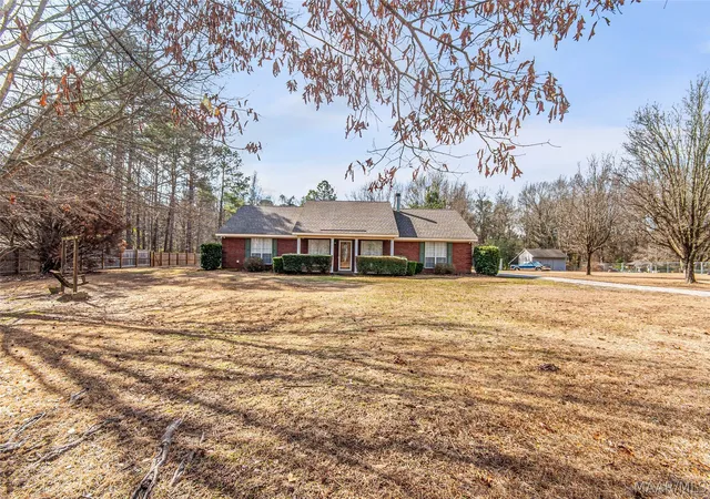 Homes for sale in Tallassee, AL | 50 Cricket Rdg, Tallassee, AL 36078 | MLS# 583880