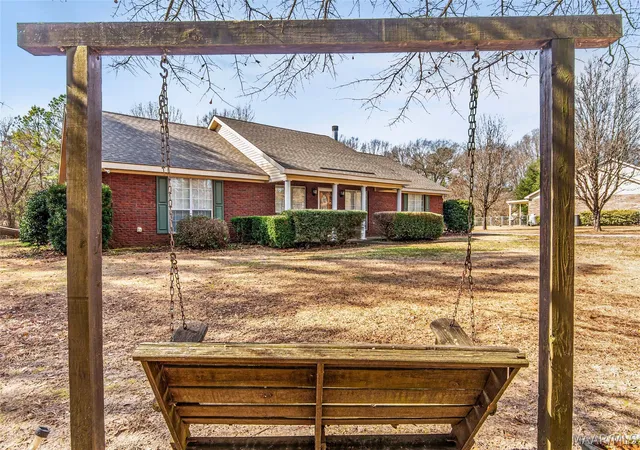 Homes for sale in Tallassee, AL | 50 Cricket Rdg, Tallassee, AL 36078 | MLS# 583880