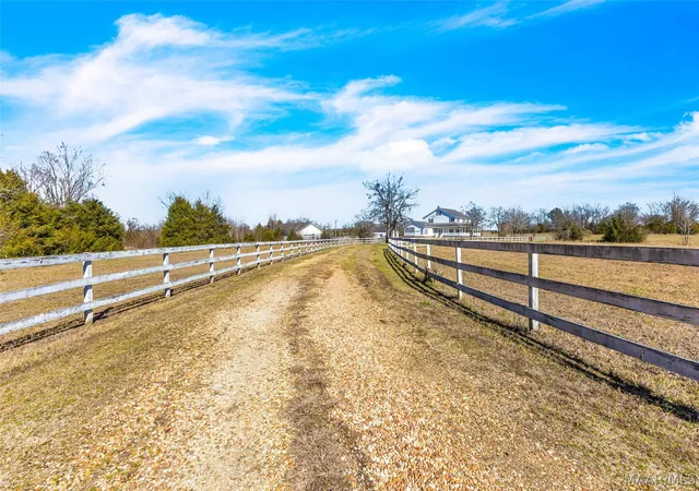 Homes for sale in Lowndesboro, AL | 3479 Hwy 80, Lowndesboro, AL 36752 | MLS# 583756