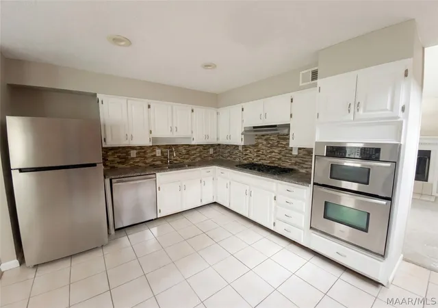 2nd image of 1221 Dalraida Rd, Montgomery, AL 36109 | MLS# 583979