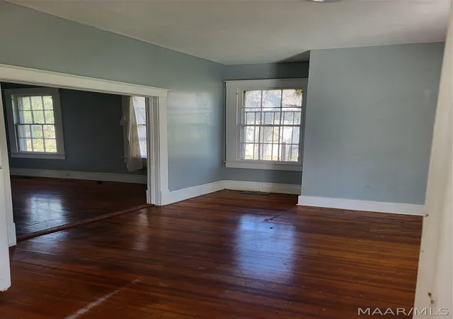 3rd image of 1020 Sayre St, Montgomery, AL 36104 | MLS# 584085