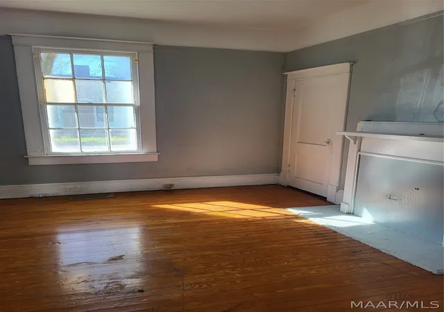 4th image of 1020 Sayre St, Montgomery, AL 36104 | MLS# 584085