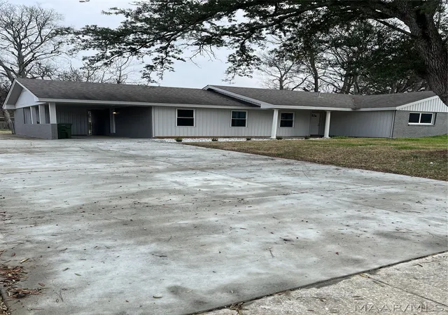 3rd image of 3607 Malabar Rd, Montgomery, AL 36116 | MLS# 583921