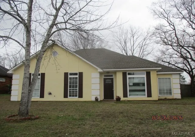 Photo 1 of Sale Pending at 2132 N Sutherland Dr, Montgomery, AL 36116 | MLS# 584249 | Listing updated on 2026-04-01