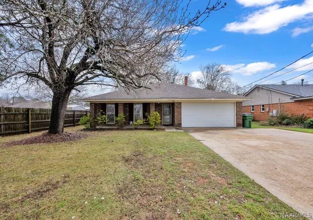 Photo 2 of Sale Pending at 868 Dunbarton Dr, Montgomery, AL 36117 | MLS# 584163 | Listing updated on 2026-04-29
