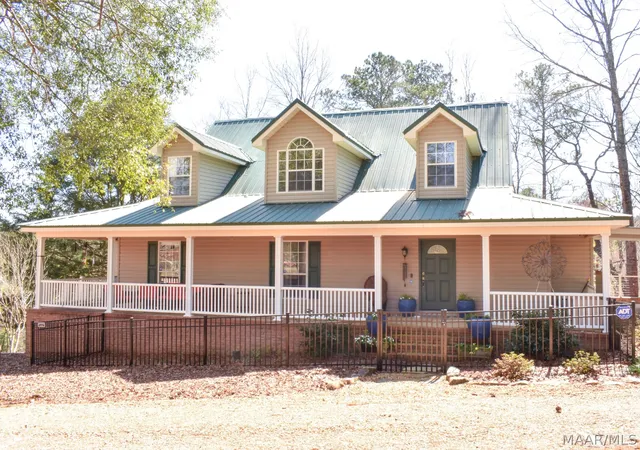 Homes for sale in Deatsville, AL | 225 Mercer Rd, Deatsville, AL 36022 | MLS# 584358