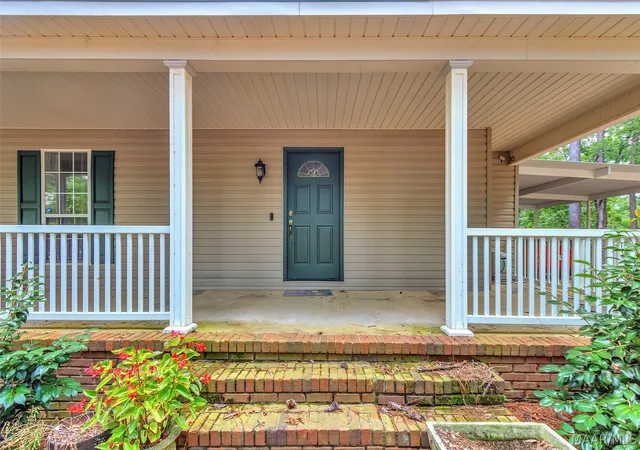 2nd image of 225 Mercer Rd, Deatsville, AL 36022 | MLS# 584358