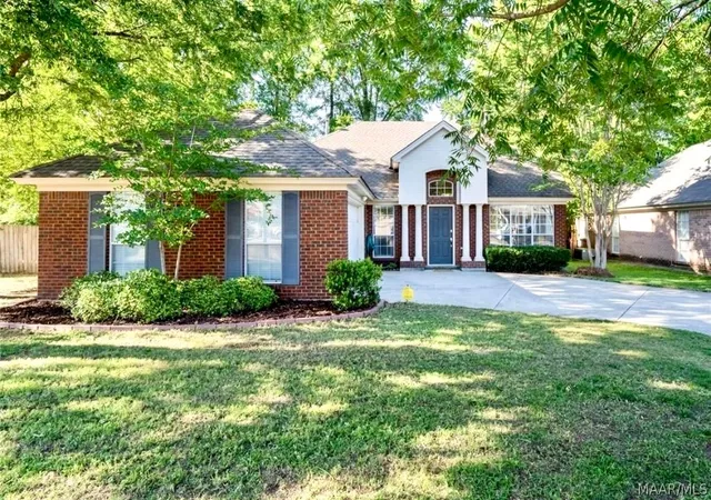 Homes for sale in Montgomery, AL | 800 Autumn Ridge Rd, Montgomery, AL 36117 | MLS# 584444