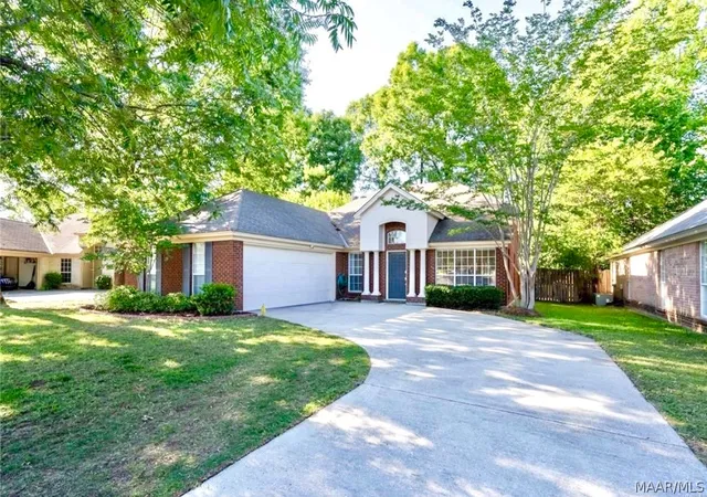 Homes for sale in Montgomery, AL | 800 Autumn Ridge Rd, Montgomery, AL 36117 | MLS# 584444