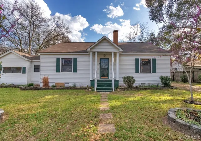 2nd image of 216 First St, Prattville, AL 36067 | MLS# 584522