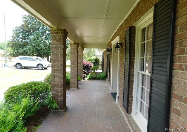 2nd image of 212 Davors Dr, Montgomery, AL 36109 | MLS# 584573
