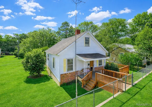 3rd image of 403 Herd St, Tallassee, AL 36078 | MLS# 584611