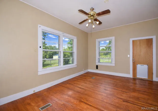 4th image of 403 Herd St, Tallassee, AL 36078 | MLS# 584611