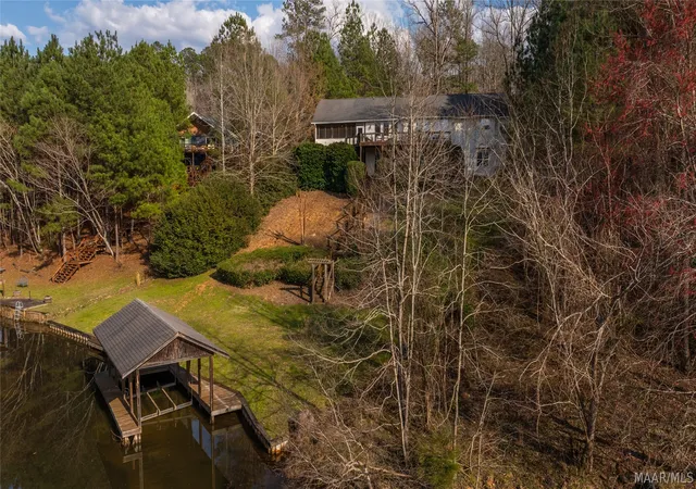 Homes for sale in Titus, AL | 402 Cliffside Dr, Titus, AL 36080 | MLS# 584357