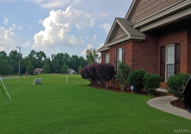 5th image of 76 Cotton Terrace Dr, Deatsville, AL 36022 | MLS# 584721