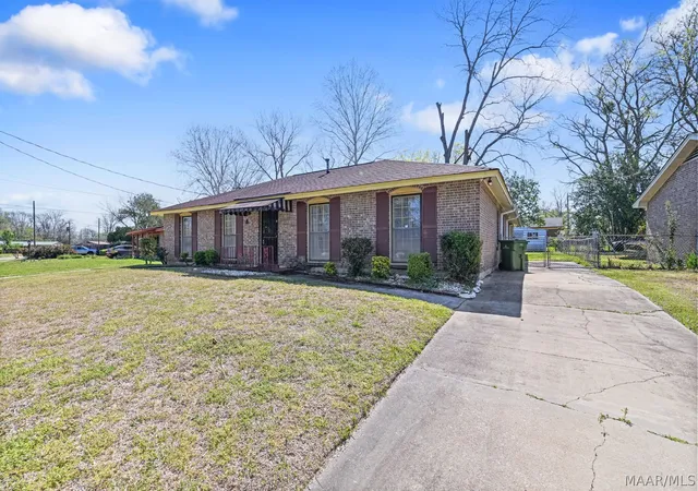 Photo 2 of Sale Pending at 4323 Sunnybrook Dr, Montgomery, AL 36108 | MLS# 584925 | Listing updated on 2026-06-24