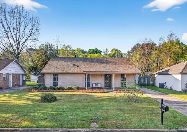 Photo 1 of Single family home for sale at 1013 Burbank Dr, Montgomery, AL 36117 | MLS# 584960 | Listing updated on 2026-04-13