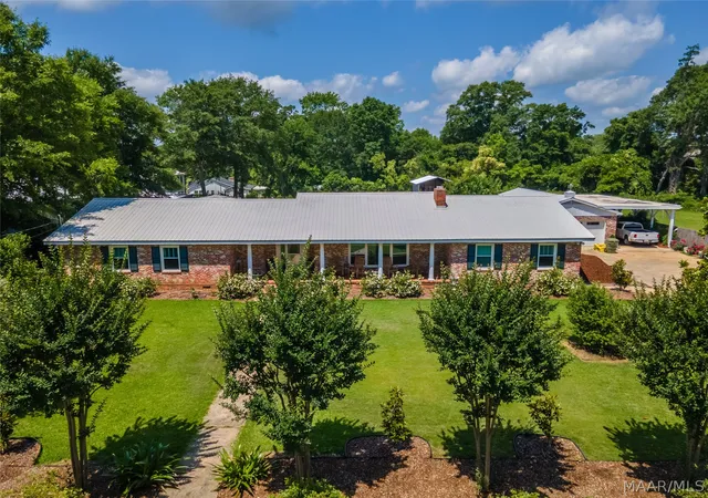 Photo 1 of Single family home for sale at 231 Burnett St, Greenville, AL 36037 | MLS# 584970 | Listing updated on 2026-08-28