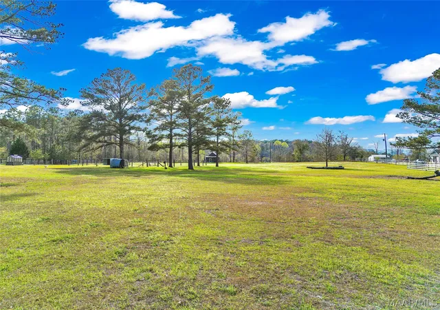 Photo 3 of Single family home for sale at 326 Ware Rd, Tallassee, AL 36078 | MLS# 584777 | Listing updated on 2026-07-05