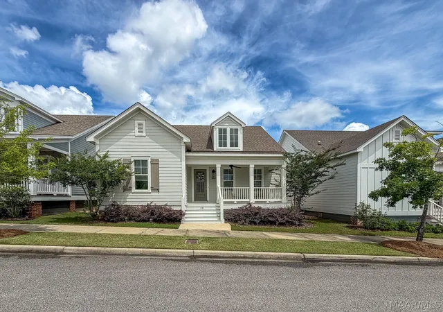 Homes for sale in Pike Road, AL | 141 Hillbrook Dr, Pike Road, AL 36064 | MLS# 584993