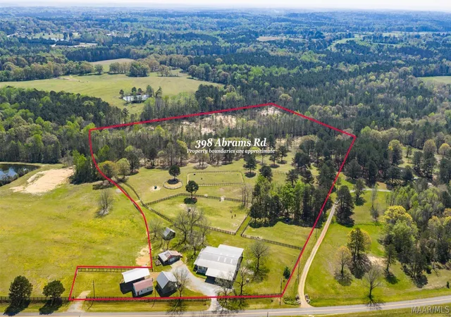 3rd image of 398 Abrams Rd, Tallassee, AL 36078 | MLS# 585153