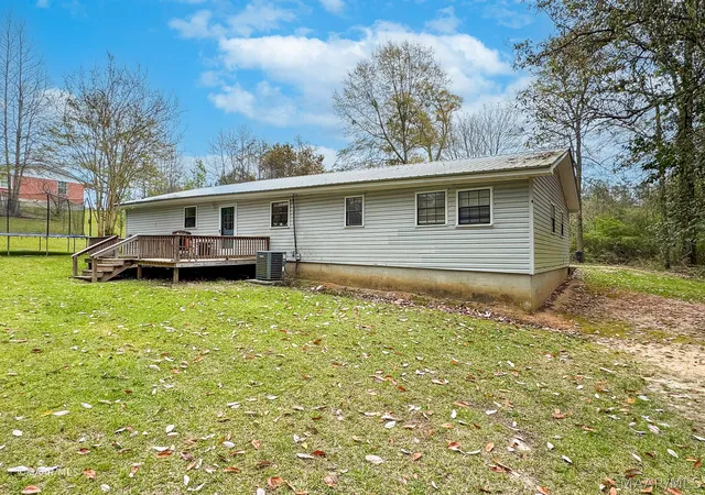 47th image of 840 Smith St, Thomasville, AL 36784 | MLS# 585043