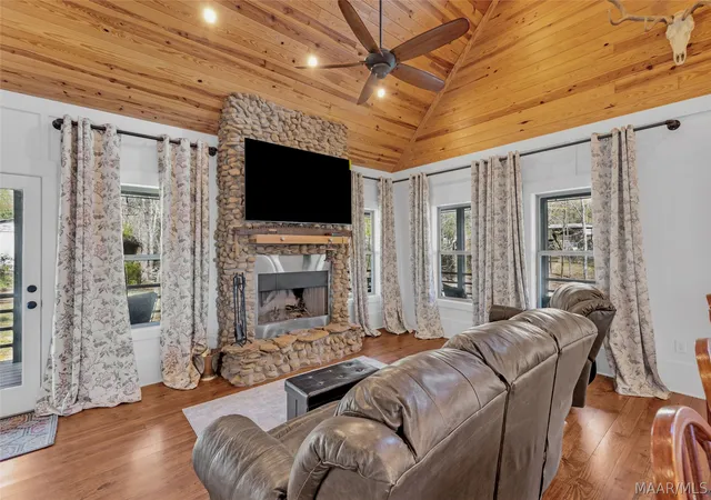4th image of 272 Briar Loop Rd, Deatsville, AL 36022 | MLS# 584370