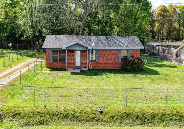 1st image of 98 Poplar St, Grove Hill, AL 36451 | MLS# 585199