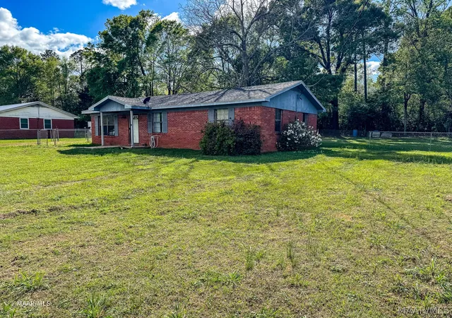 35th image of 98 Poplar St, Grove Hill, AL 36451 | MLS# 585199