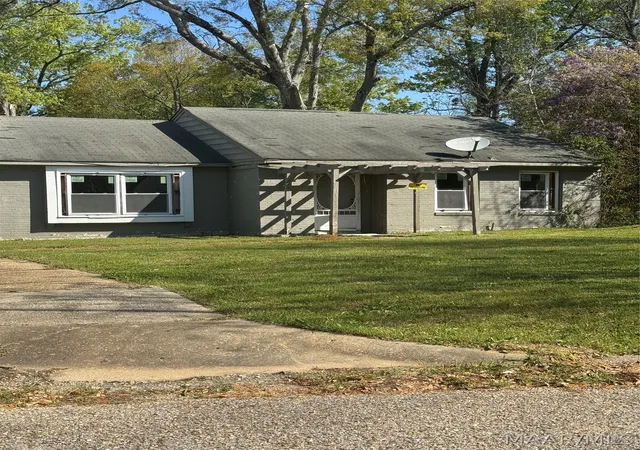 Homes for sale in Montgomery, AL | 116 Hobbie Dr, Montgomery, AL 36105 | MLS# 585346
