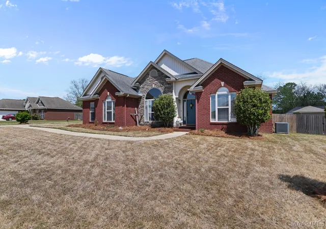 Homes for sale in Wetumpka, AL | 90 Anna Grace Ln, Wetumpka, AL 36092 | MLS# 585406